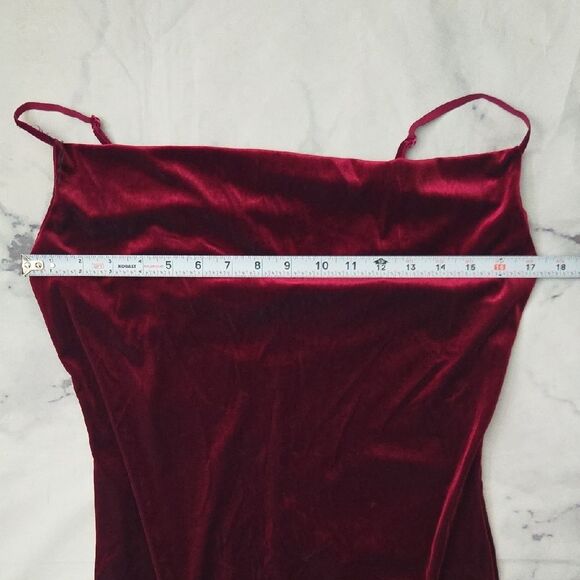 Blue Blush Burgundy Velvet Dress - Picture 5 of 8